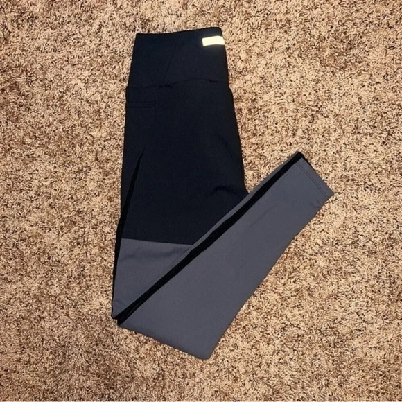 Gymshark Nikki Blackketter Dynamic Leggings size Medium - Picture 3 of 8